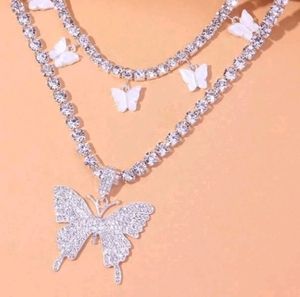 2pc pendant butterfly necklace